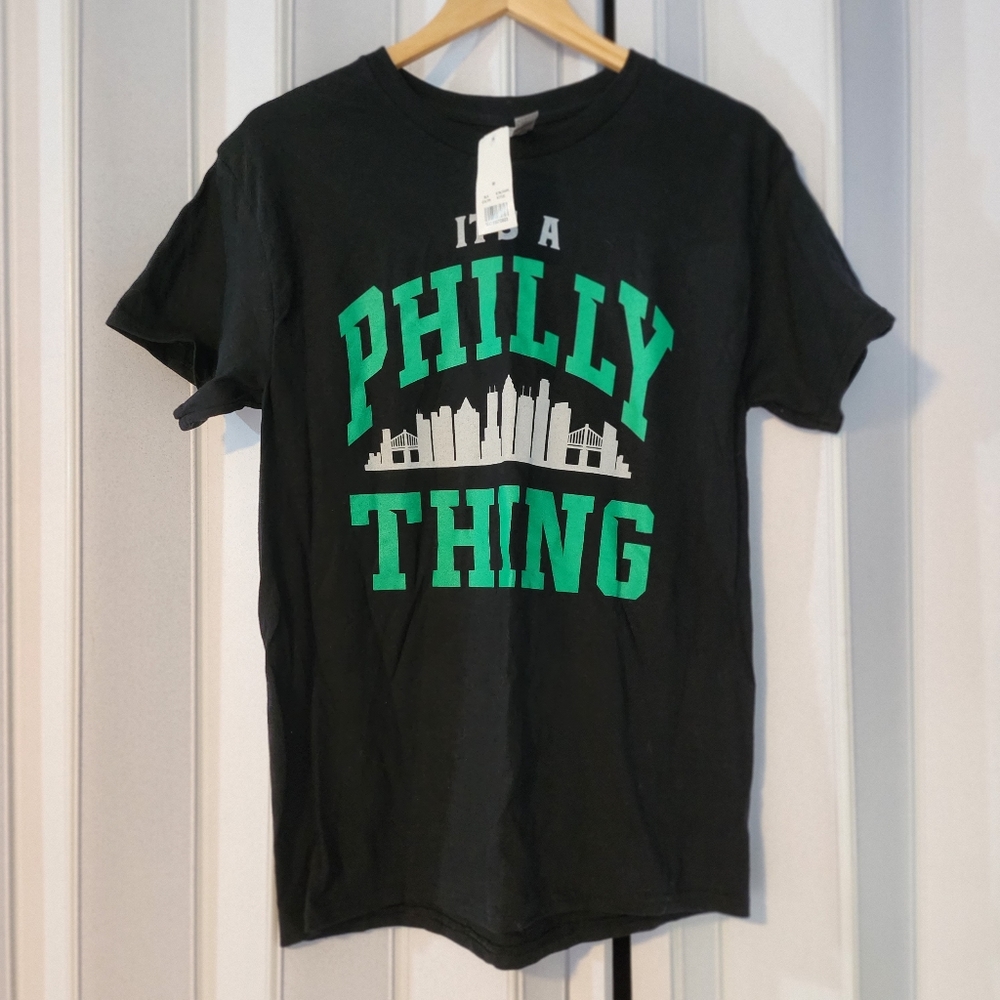 It's A Philly Thing Graphic Tee size Medium